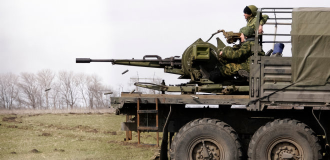 Військове командування з РФ почало перевірку військ на захопленому Донбасі – розвідка - Фото