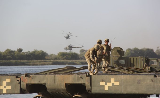 Объединенные усилия – 2020. Украинские и британские десантники форсировали Днепр: фото