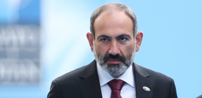 Пашинян заявил о попытке военного переворота в Армении и увольняет начальника Генштаба - Фото