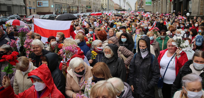 Партизанский марш в Беларуси. В центр Минска опять стягивают спецтехнику: видео - Фото