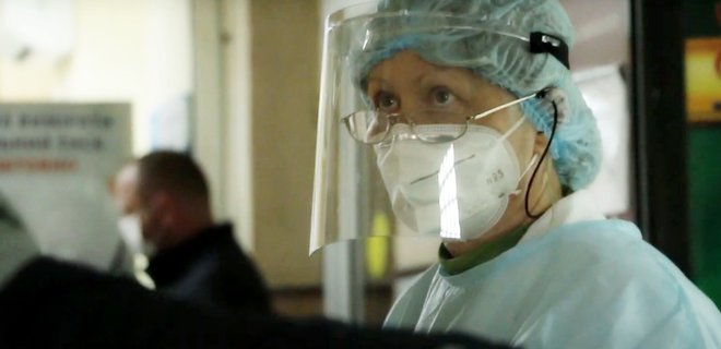 В Украине три суточных рекорда коронавируса: по заболеваемости, госпитализациям и смертям - Фото