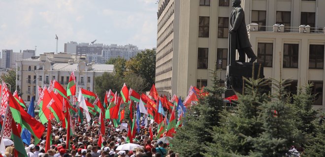 Власти Беларуси хотят свозить людей со всей страны на митинг за Лукашенко – Радио Свобода - Фото