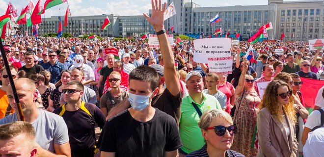 В Беларуси отменили митинги 