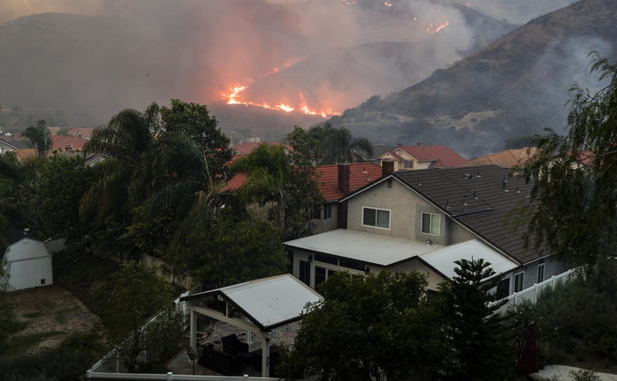 Пожары в США. Калифорния снова горит: эвакуированы более 90 000 человек – фото
