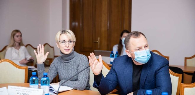 Комитет Рады одобрил штрафы и лишение лицензии СМИ за отрицание российской агрессии - Фото