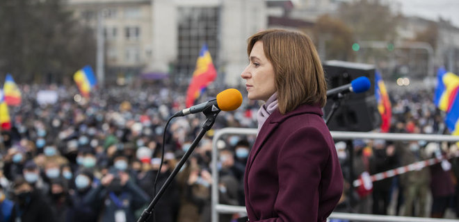 В Молдове прошел митинг: тысячи людей протестовали против правительства и Додона - Фото