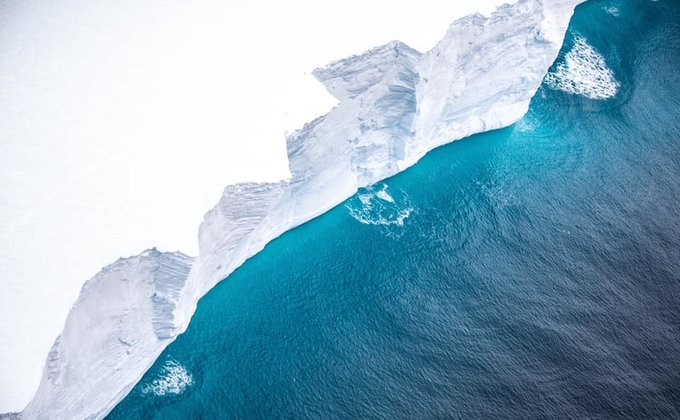 Как разрушается самый большой айсберг в мире – фото