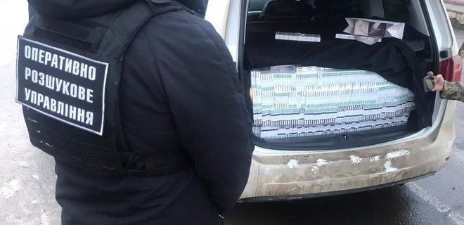 На границе задержали венгерского дипломата с багажником сигарет – Госпогранслужба - Фото