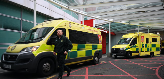 Британские больницы готовятся к вспышке COVID-19, за сутки – почти 58 000 новых случаев - Фото