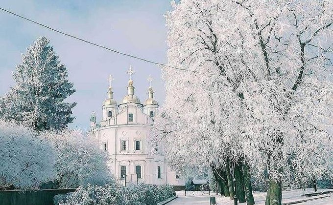 Снегопад в Украине. Первые кадры заснеженных городов страны – фото