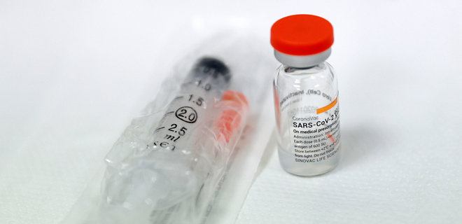 В Китае хотят прививать от коронавируса детей c трех лет. Эту вакцину заказала Украина - Фото