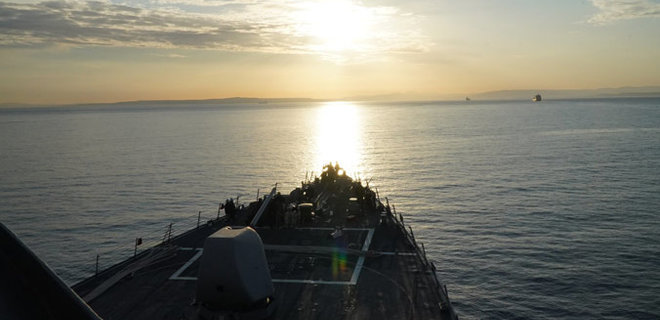 В ответ на оккупацию Россией украинского Крыма: в Черное море вошел эсминец ВМС США - Фото
