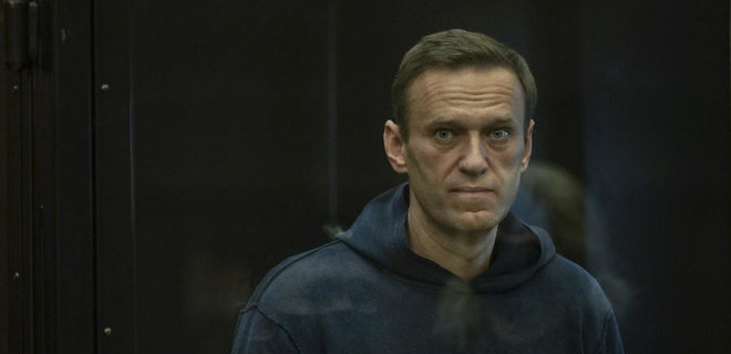 Навального приговорили к 3,5 годам колонии общего режима – видео - Фото