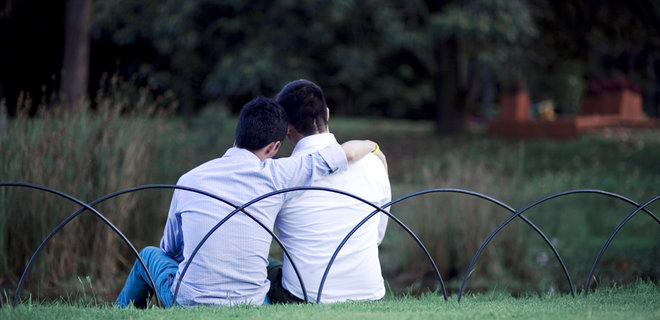 На 10 млн. ЦОЗ Минздрава объявил тендер для изучения поведения гомо-, бисексуальных мужчин - Фото
