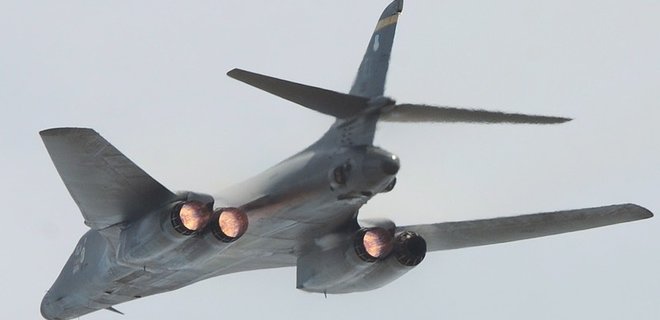 Сигнал для России. США разворачивают бомбардировщики B-1 в Норвегии - Фото