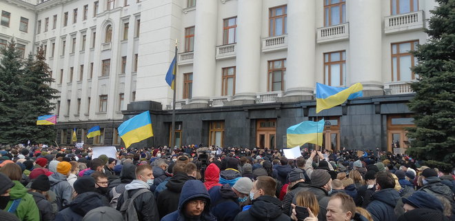 В протестах готовы участвовать около 40% украинцев, в основном из-за повышения цен – опрос - Фото