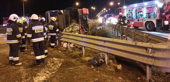 В Польше попал в ДТП автобус Познань-Херсон: погибли шесть украинцев, 35 пострадали – фото - Фото