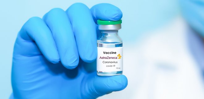 Германия будет прививать вакциной Oxford-AstraZeneca только тех, кому 60 лет и больше - Фото