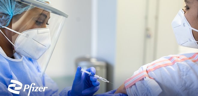 Вакцина Pfizer-BioNTech в испытаниях на 100% предотвратила 