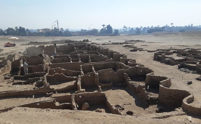 Археологи нашли в Египте крупнейший "золотой" город: ему около 3000 лет – фото