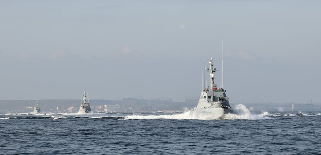 В Азовском море катера ФСБ РФ устроили провокацию против катеров ВМС Украины - Фото
