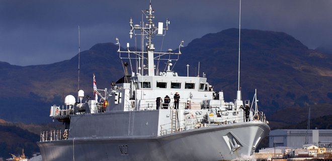 Украина ведет переговоры с Британией о покупке двух минных тральщиков для ВМС – СМИ - Фото