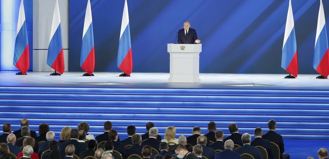 Путин обратился к парламенту России – туманно угрожал неким врагам, вспомнил Януковича - Фото