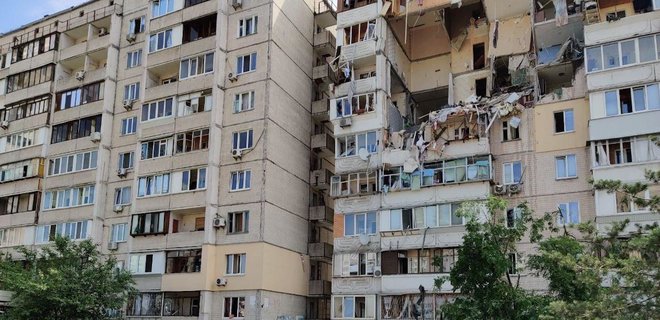Взрыв в жилом доме на Позняках. Подозрение объявили пятерым служащим Киевгаза - Фото