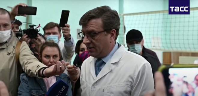 В России нашелся экс-главврач больницы, где лечили Навального после отравления - Фото