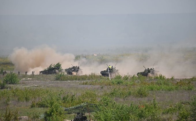 ВСУ отработали наступление: танки, арта, штурмовики, дроны, "джавелины", "метеориты": фото