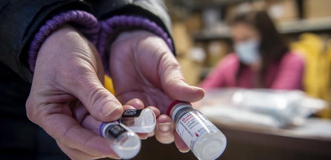 Канада советует комбинировать вакцины: после AstraZeneca колоть Pfizer или Moderna  - Фото