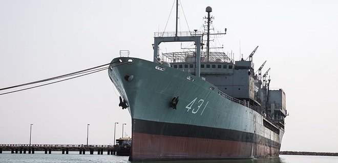 Крупнейший корабль ВМС Ирана затонул в Оманском заливе – видео - Фото