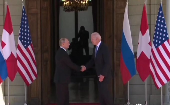 Путин встретился с Байденом – фото и видео