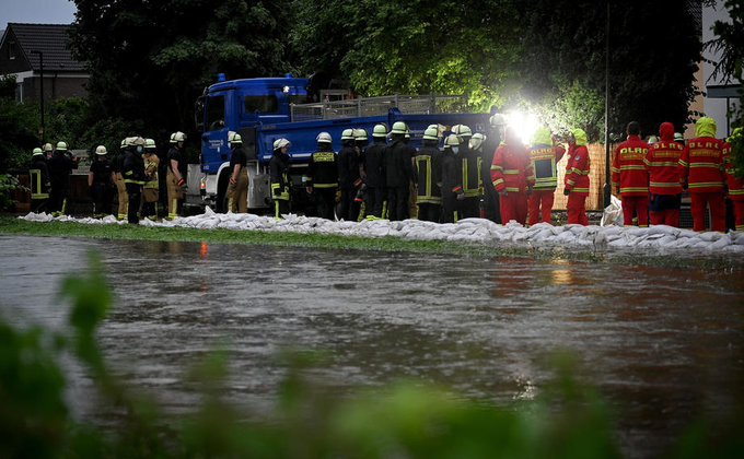 Наводнение в Германии: Почти полсотни погибших, до 70 пропавших без вести – фото, видео