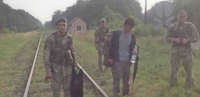 Екзотичний гість. Прикордонники затримали за Львовом втікача з Північної Кореї – фото - Фото
