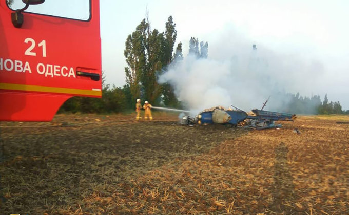 Под Николаевом разбился вертолет: погибли два человека – фото с места авиакатастрофы