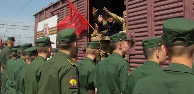 Российские войска с боевой техникой перебрасывают в Беларусь. В Минске пишут – для учений - Фото