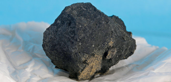 Знайдений в Англії метеорит – старіше за Землю: кілька фото об'єкта з глибокого космосу - Фото
