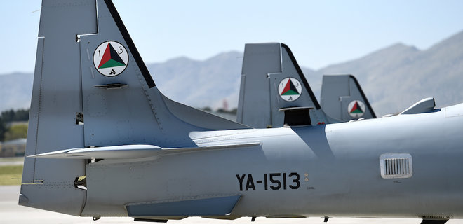 Сили ППО Узбекистану збили афганський військовий літак - Фото