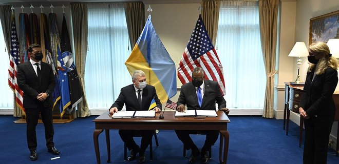 Украина и США подписали соглашение о стратегических основах оборонного партнерства - Фото