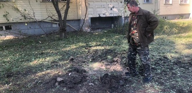 К зиме не починить. Боевики артобстрелом разрушили пятиэтажку в Луганской области: фото - Фото