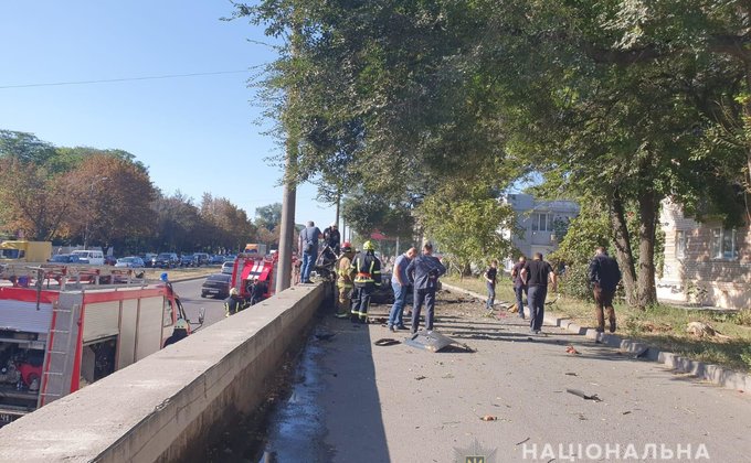 В Днепре взорвался автомобиль: погибли два человека – фото, видео