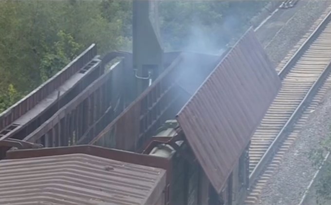 КНДР опубликовала фото и видео пуска баллистической ракеты с поезда: фоторепортаж