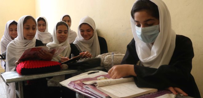 Таліби в Афганістані повідомили, коли дозволять дівчатам повернутися до школи - Фото