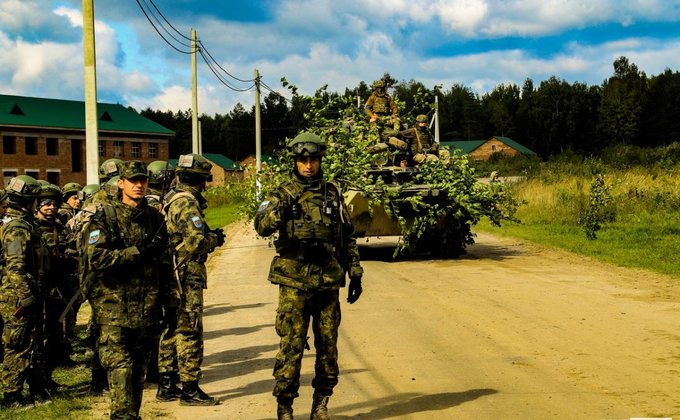 Учения Rapid Trident. Военные Украины и стран НАТО зачистили город от террористов – фото