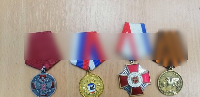 ГПСУ взяла на админгранице с Крымом боевика с медалями от Путина и Аксенова – фото - Фото