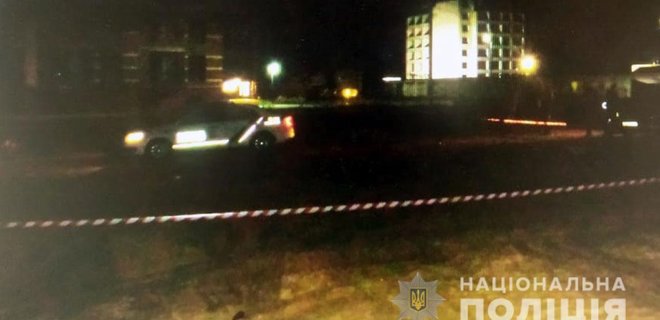 В черниговском супермаркете убили полицейского, еще один — в больнице - Фото