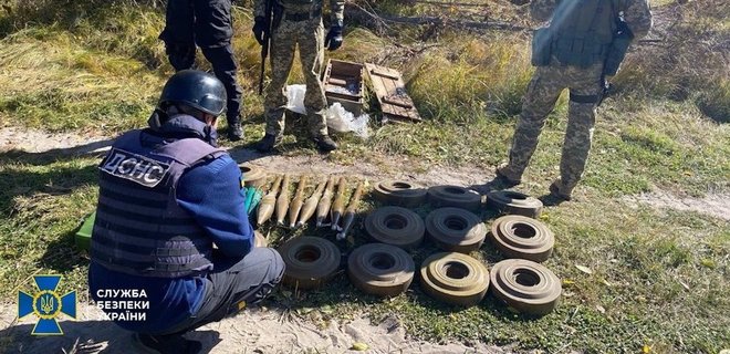 Запобігли диверсії. У Луганській області знайшли схрон із протитанковими мінами – СБУ - Фото