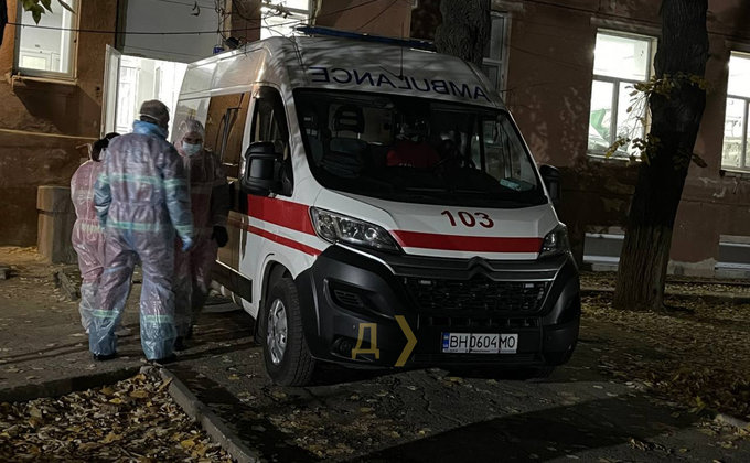 В Одесі закінчився кисень у COVID-відділенні: хворих уночі евакуювали до іншого – фото
