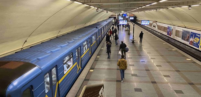 Метро у Києві скоротить інтервали руху поїздів - Фото